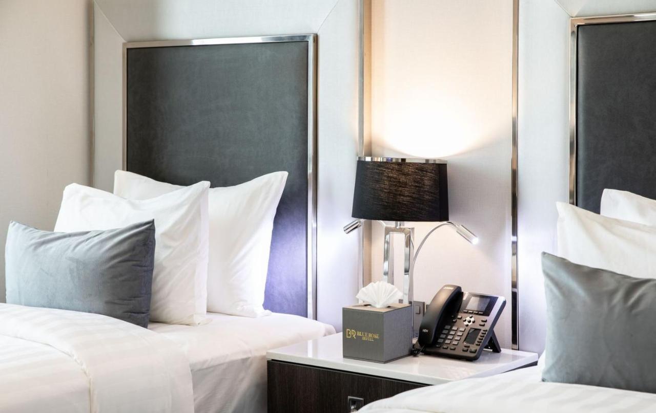 New Blue Rose Hotel Доха Екстериор снимка