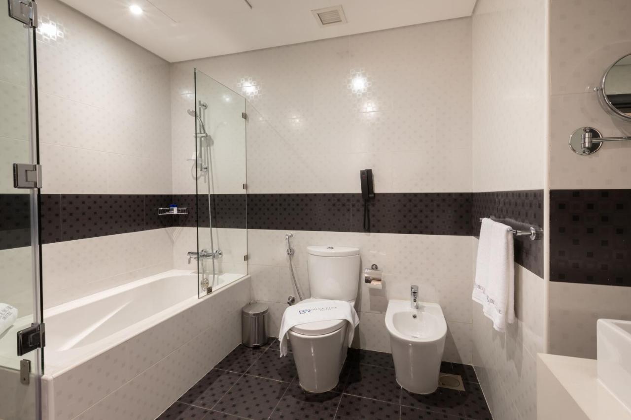 New Blue Rose Hotel Доха Екстериор снимка