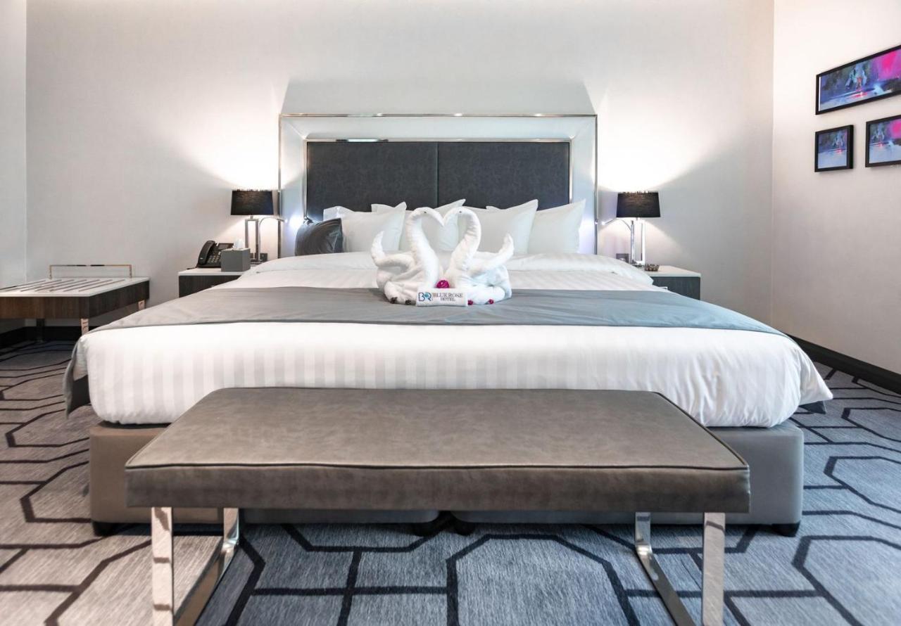 New Blue Rose Hotel Доха Екстериор снимка