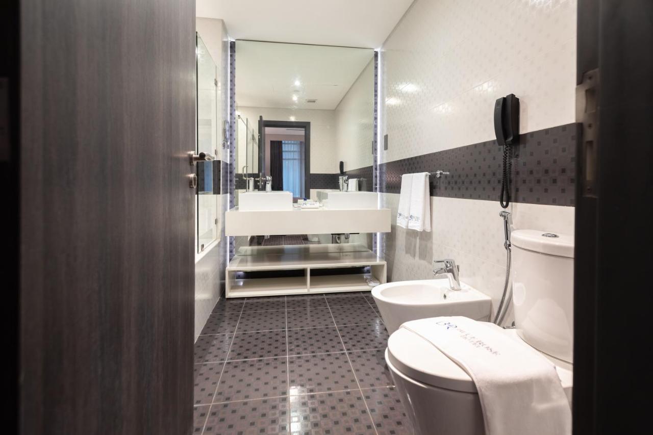 New Blue Rose Hotel Доха Екстериор снимка