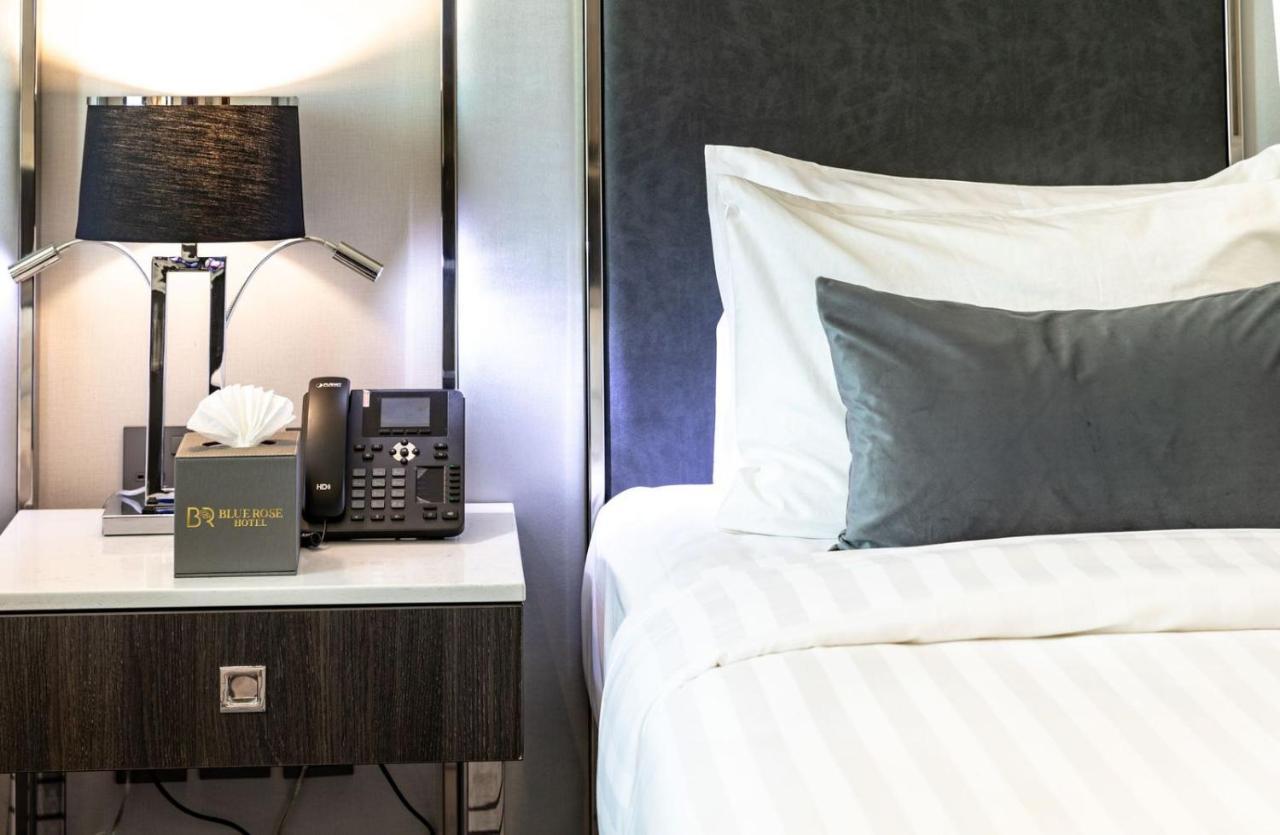 New Blue Rose Hotel Доха Екстериор снимка